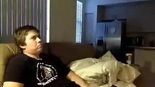 الذين تتراوح أعمارهم بين شقراء في سن المراهقة يظهر الثدي مرة أخرى