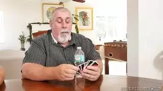 عضو الجد الضخم – متعة فمي تشعل شهوته