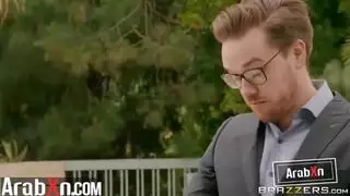 الأميرة الشقراء ليزا آن تثير وتُرضي قضيبًا قاسيًا