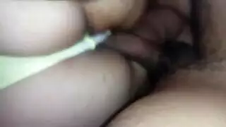 ربة منزل مثيرة وشريكها المستعد لعمل صريح