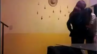 علاقة غرامية مثيرة: زوجة خائنة تأخذ قضيب عشيقها على كاميرا تجسس