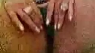 إباحي عربي: حركة تلمس الكس بالأصابع