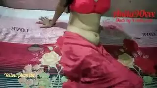 لبورن تبول من كسها مترجم