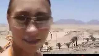 تلصص على انها وهي بتنيك وتلعب في كيسها وحدها بلا مشفوهاش