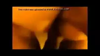 الديفا العاهرة تركب الزب بعمق بكسها المثير