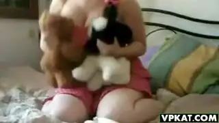 ضعف الحرارة: كس عربي وبزاز مغربية في استمناء بالألعاب