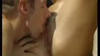 اللغة الفنلندية أنثى هزة الجماع حزب الكلية