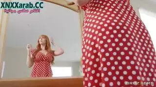 روسي زوجة الأب مترجم