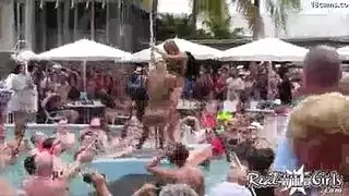 في سن المراهقة الألمانية أهلب قديم ويونغ