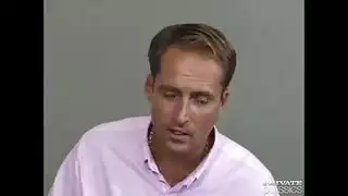 رجل قوي يمارس الجنس بقوة مع فتاة سمراء سيئة
