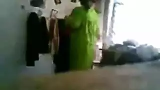 زانق مرات اخوه علا السطح