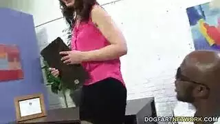 نيك بدائي: فتاة إثيوبية تتفجر بأصوات حيوانية