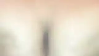 بنت تلحس ظيز اخوها وبعدها تنيك بزب صناعي في ظيزه