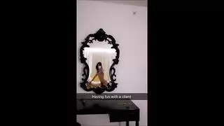 جنس شرجي شيميل وتدليك الثدي: أحر عارضات متحولات في حركة صريحة