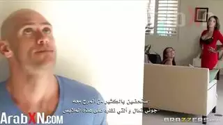 نجم البورن جوني سينس يحتاج إلى ثقب ضيق ليملأه
