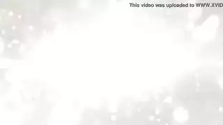 كاميرا خفية تلتقط لعبة الزوجة المنفردة التي أصبحت ثلاثي إباحي