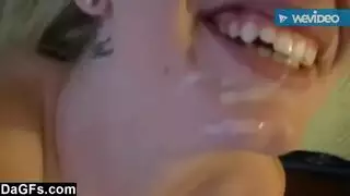 حفلة ستايسي الجنسية المنزلية تتحول إلى علبة جماعية صعبة